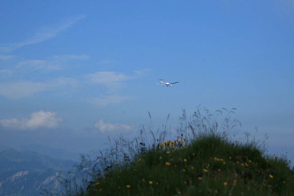 [Translate to Nederlands:] Flieger über dem Fellhorngrat