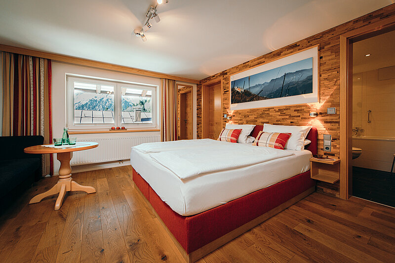 1-Raum Wohnung - Wohn/Schlafraum mit Sitzecke und Doppelbett